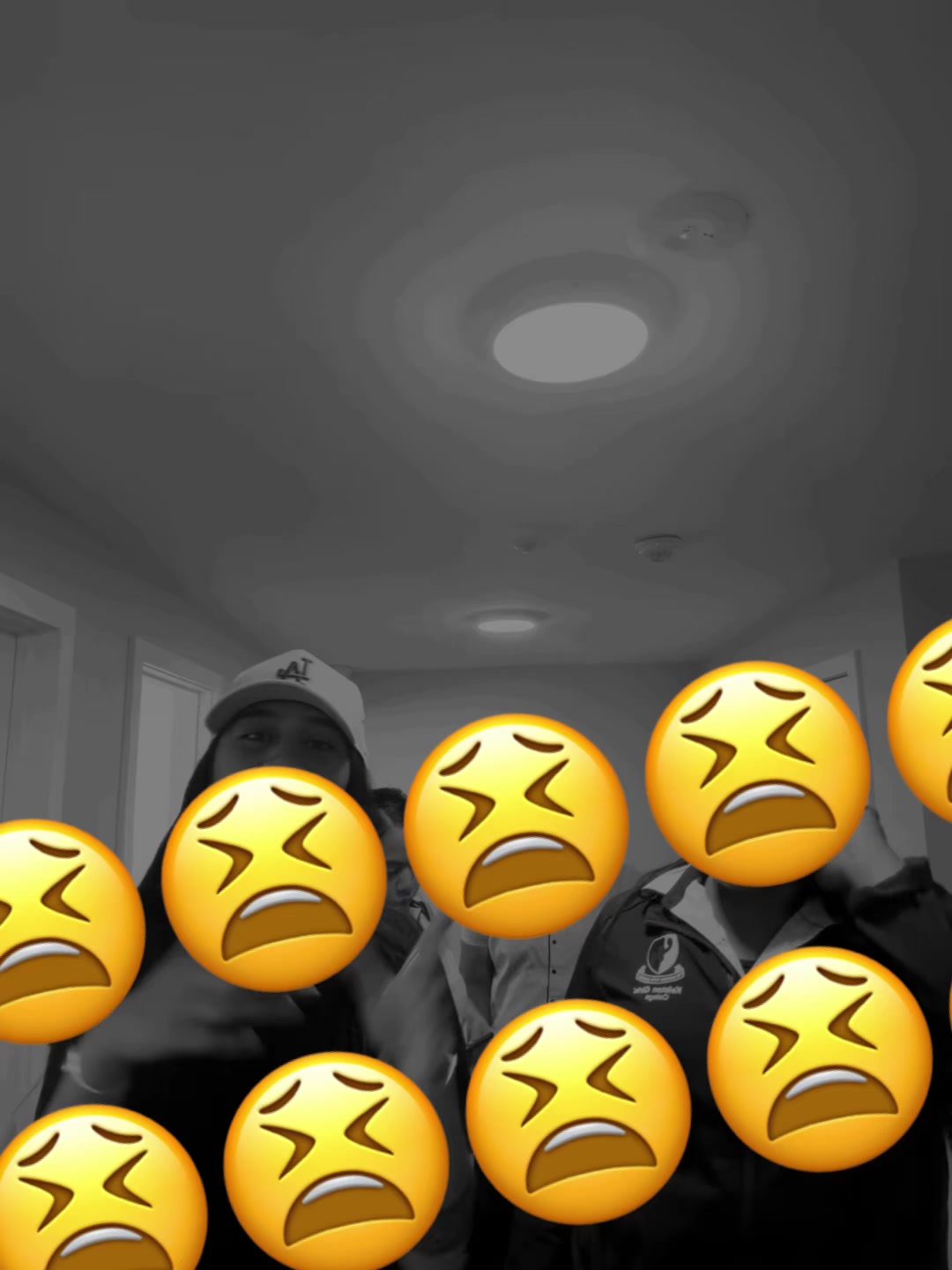 @️