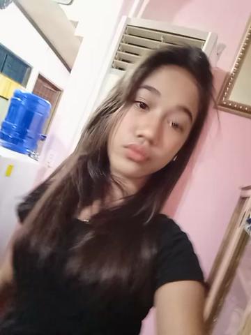 @Eva Mae/Hotmom