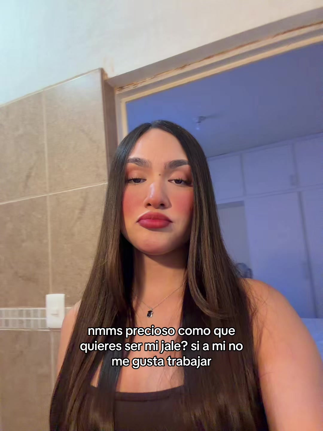 @nicolehertor