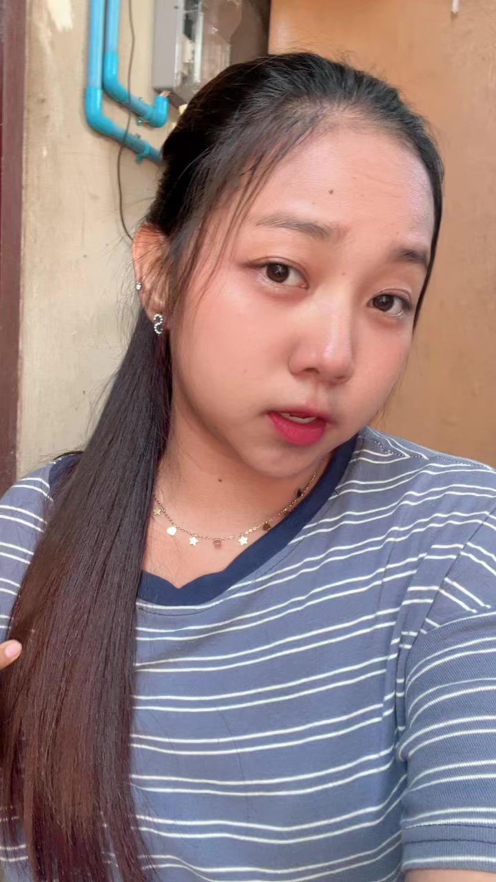 @ᥫ᭡ Khin Ma Ma စဥ့်ကိုင်သူလေး🤍