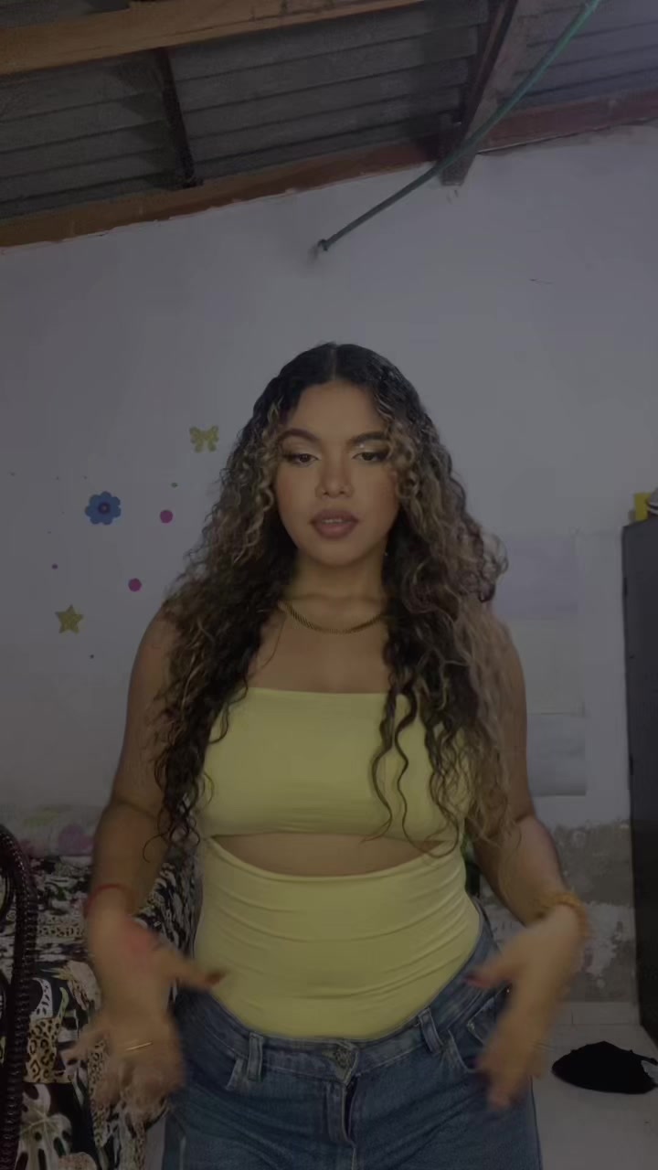 @Dani🌼