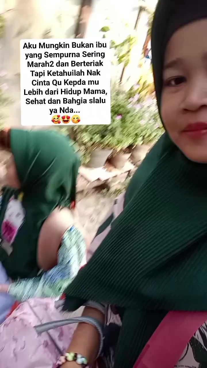 @Debyrieni