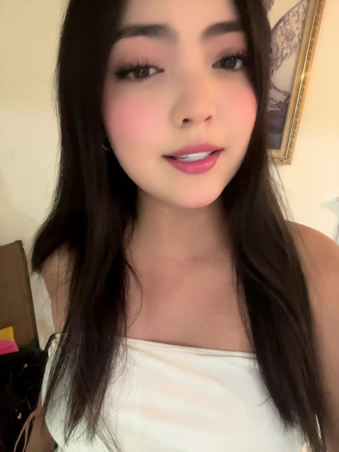 @x_naily