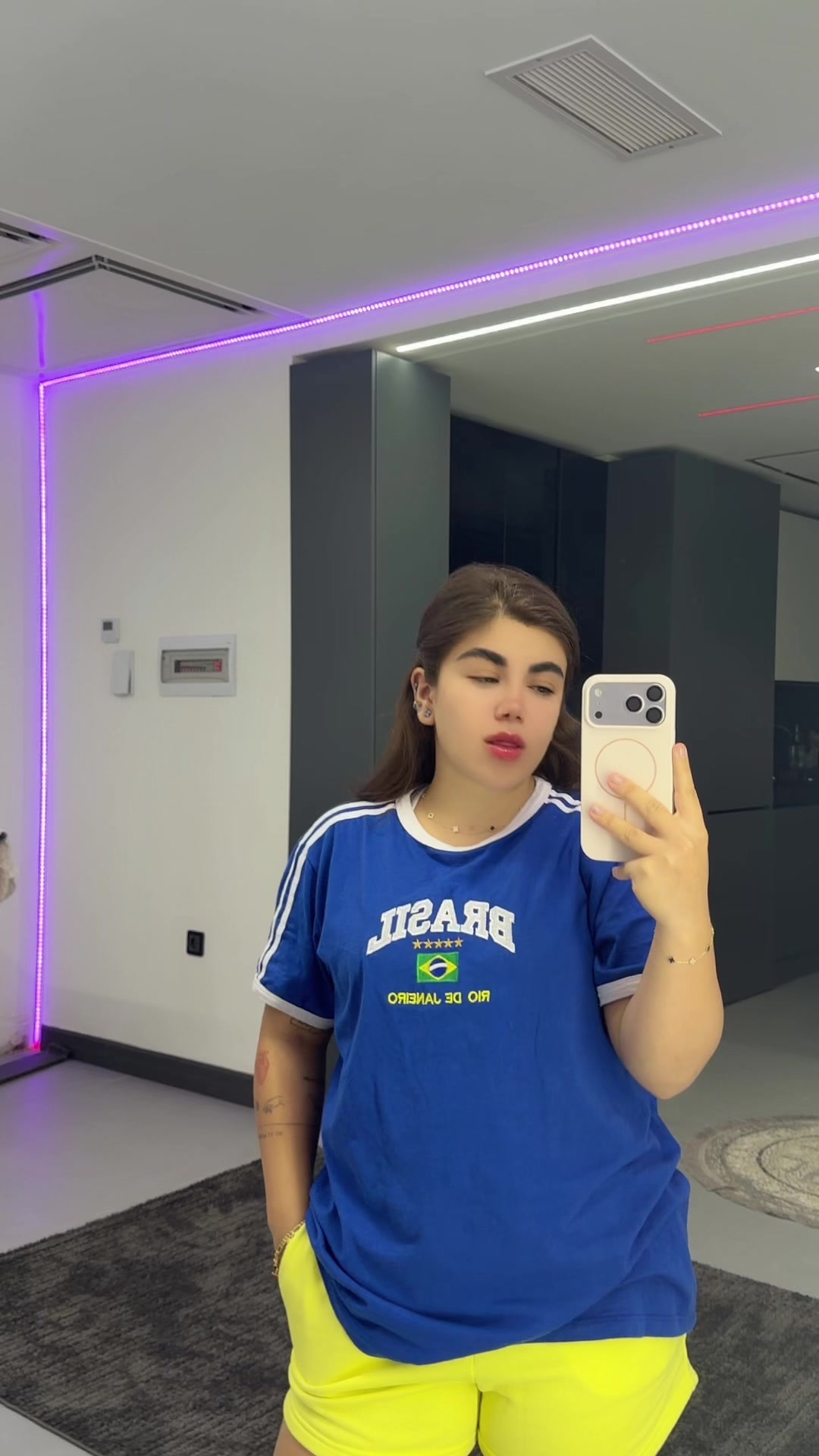 @Matinaa