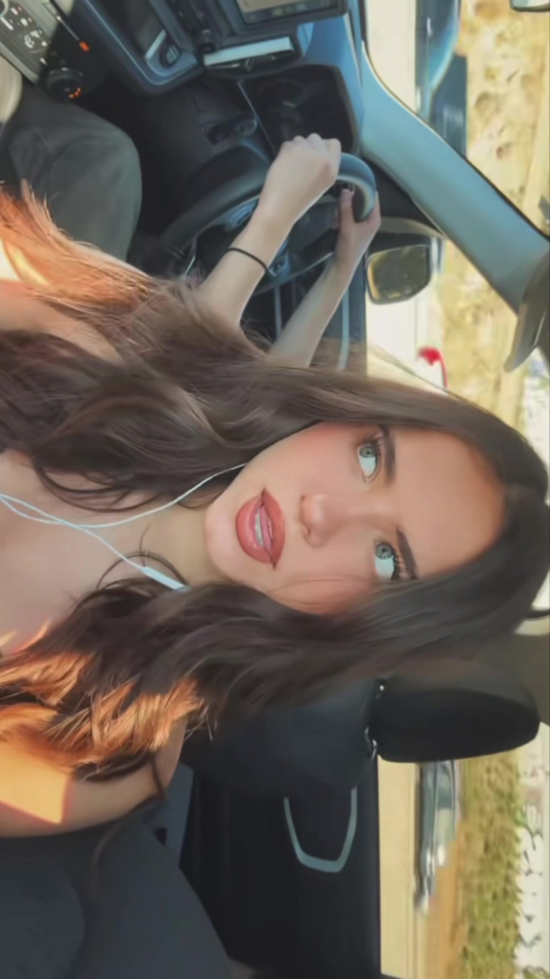 @ꨄ︎𝑀𝒶𝒹𝑒𝓁𝓎𝓃✞🪼 ྀིྀི