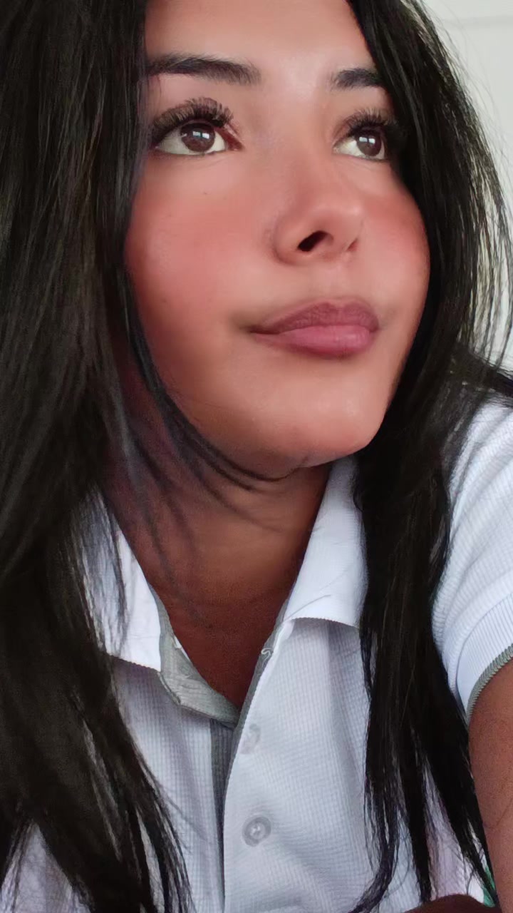 @Vale🤍🖤•Te sigue