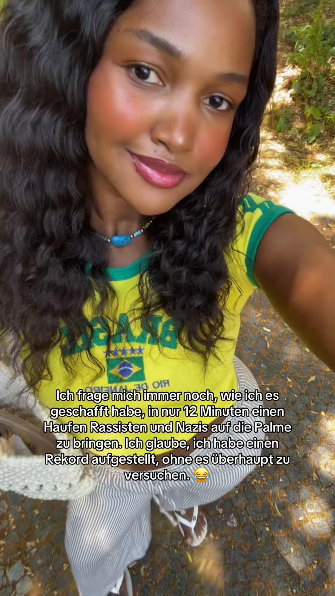 @Emilly Camila