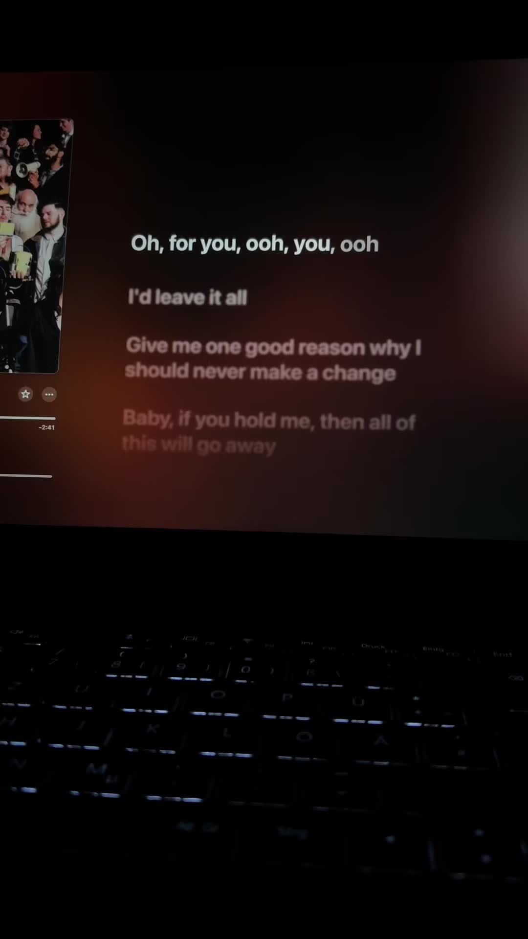 @🎧