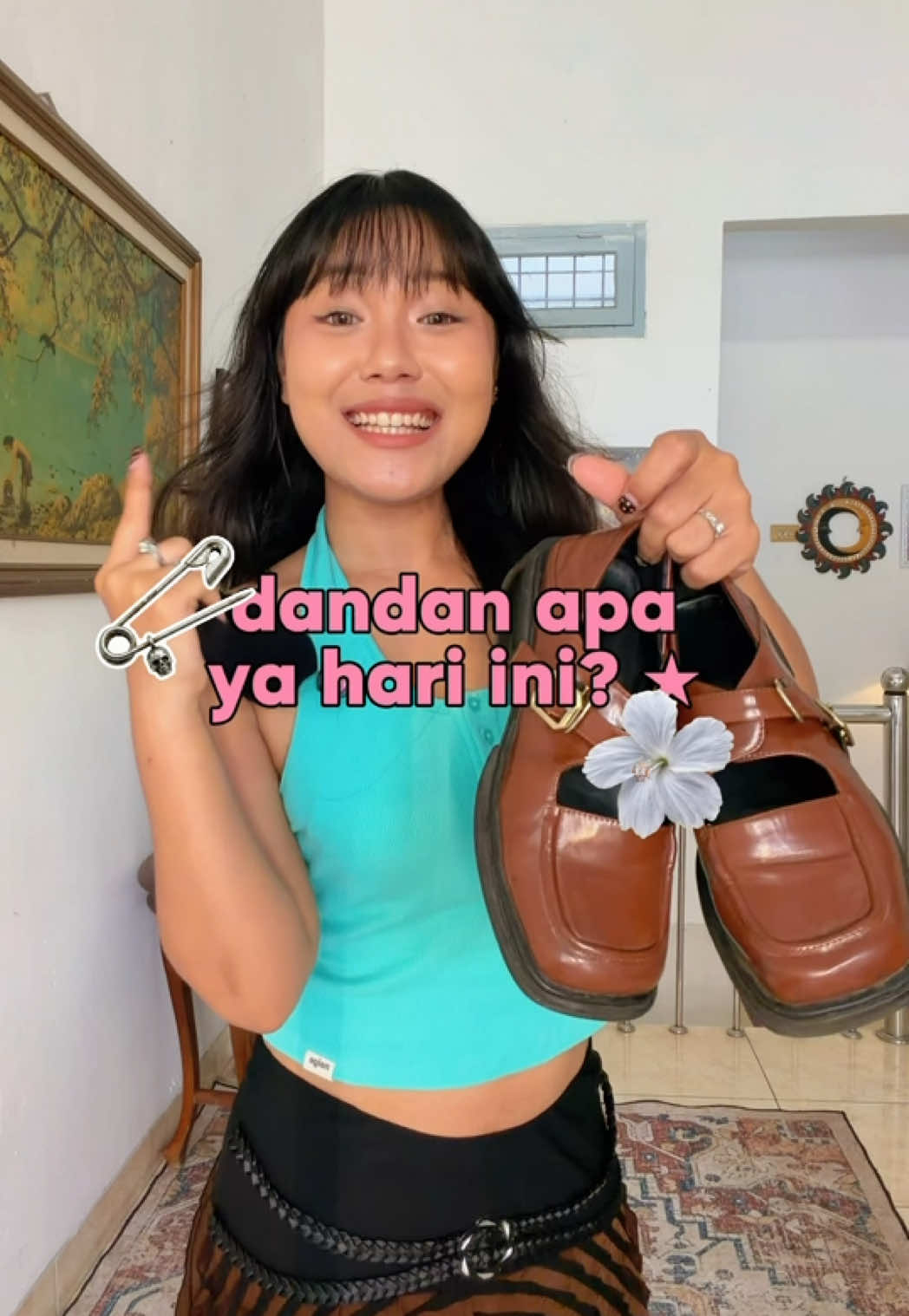 @h e l l e n