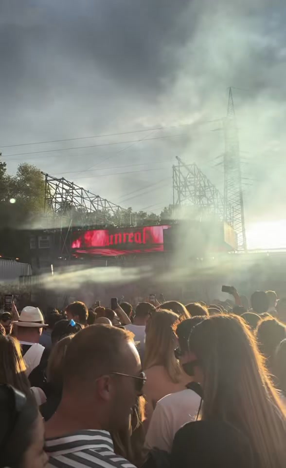 @Elli🤍| Fitness & Festivals