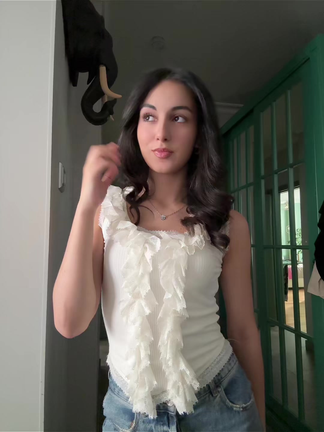 @Ari_Ana