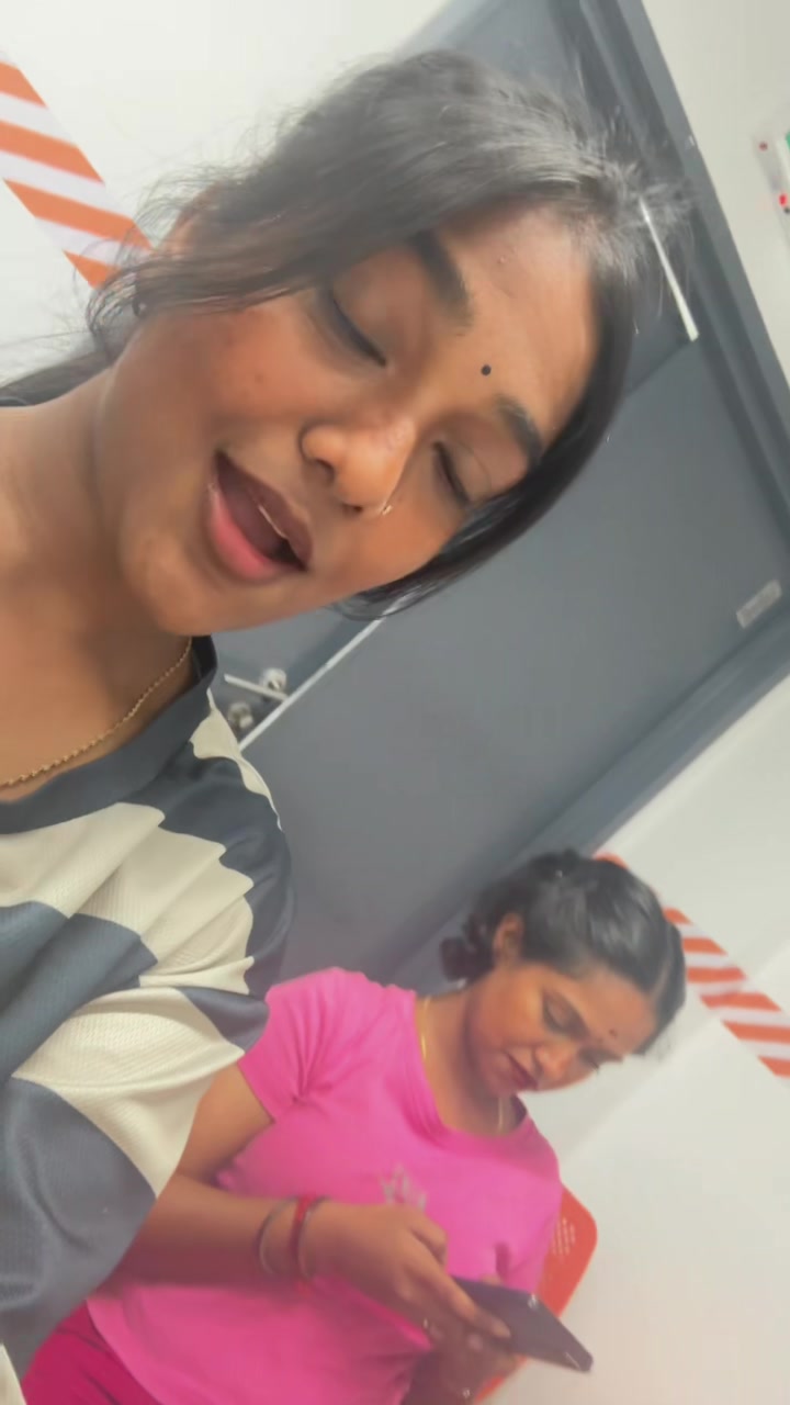 @nithia1212