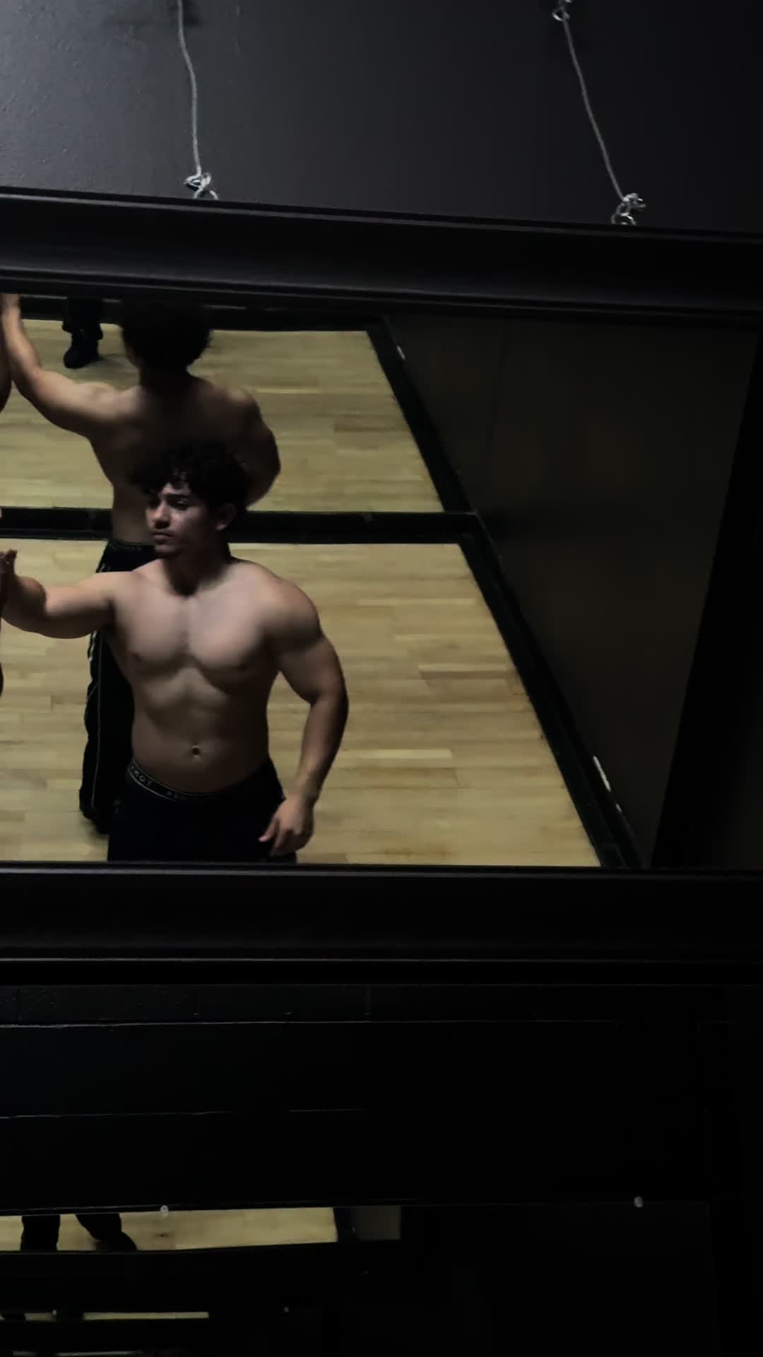@jonnygoesgym