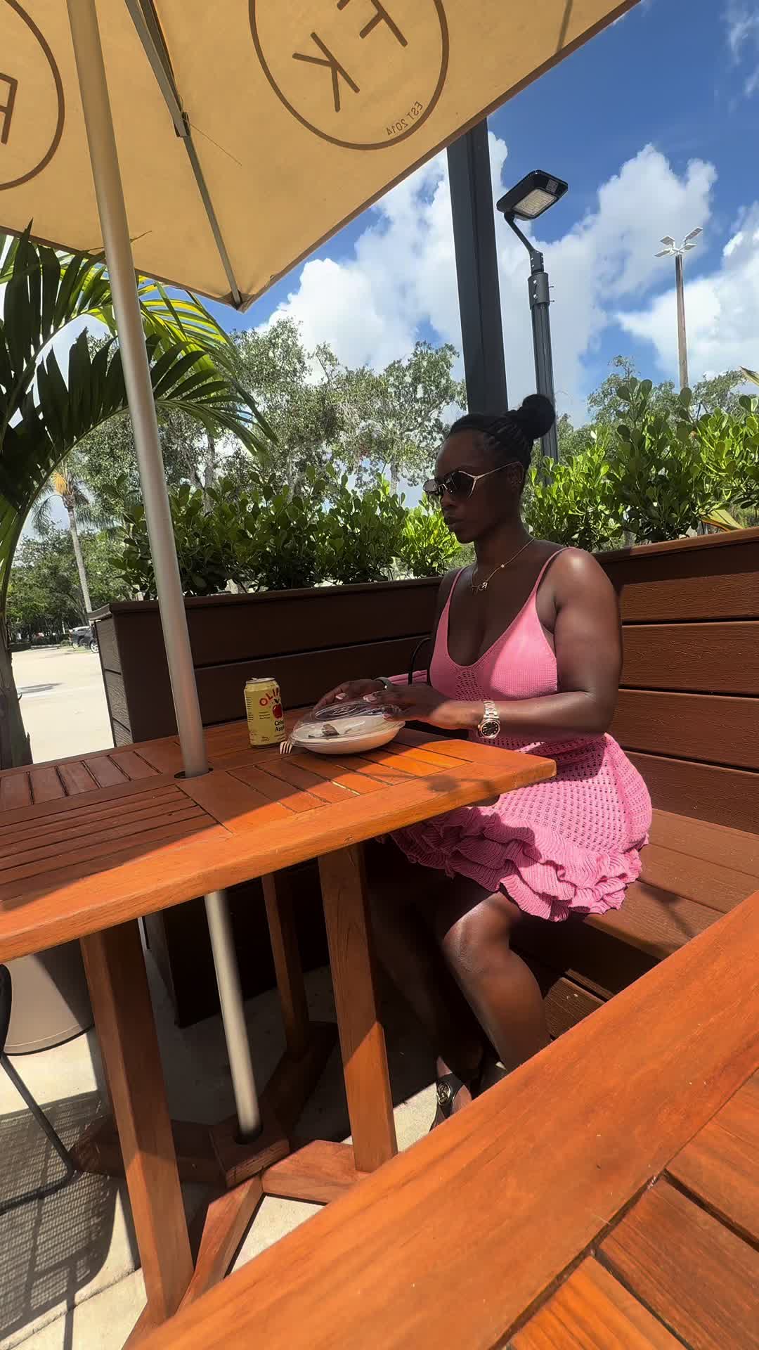 @Thedecidedwoman_