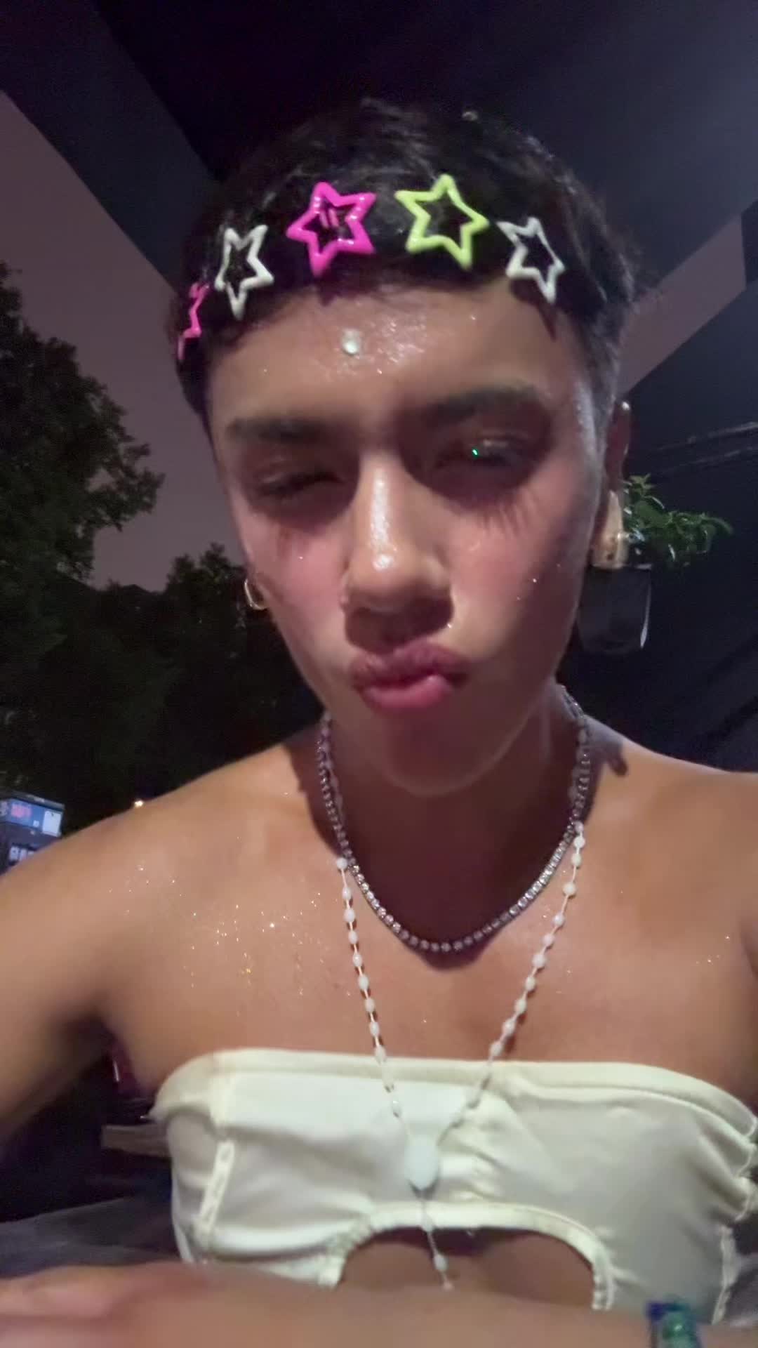 @๐ป๐๐ถ๐๐๐๐ฎ๐๐
๐๐๐๐๐ถ๐