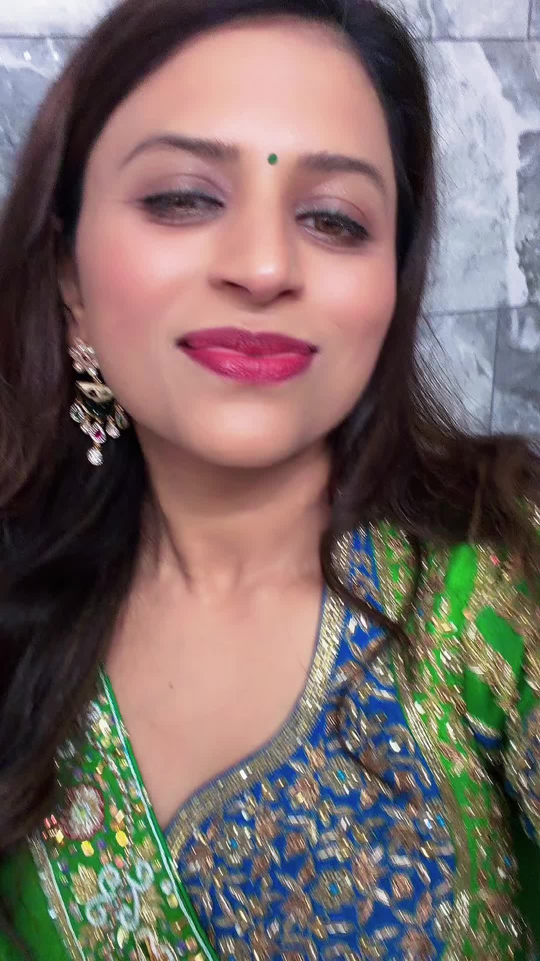 @🧿@earthy.@Vani🧿