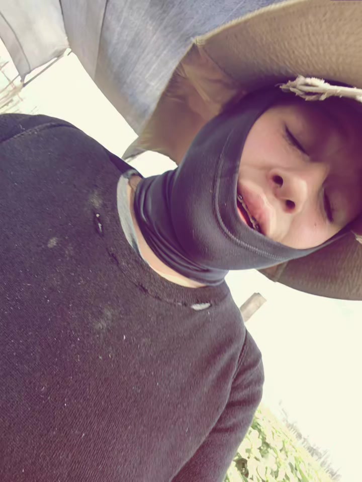 @A   &deg;_&deg; 🕷️