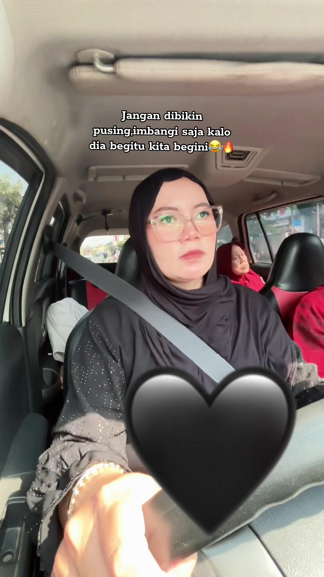 @Nia_zaa