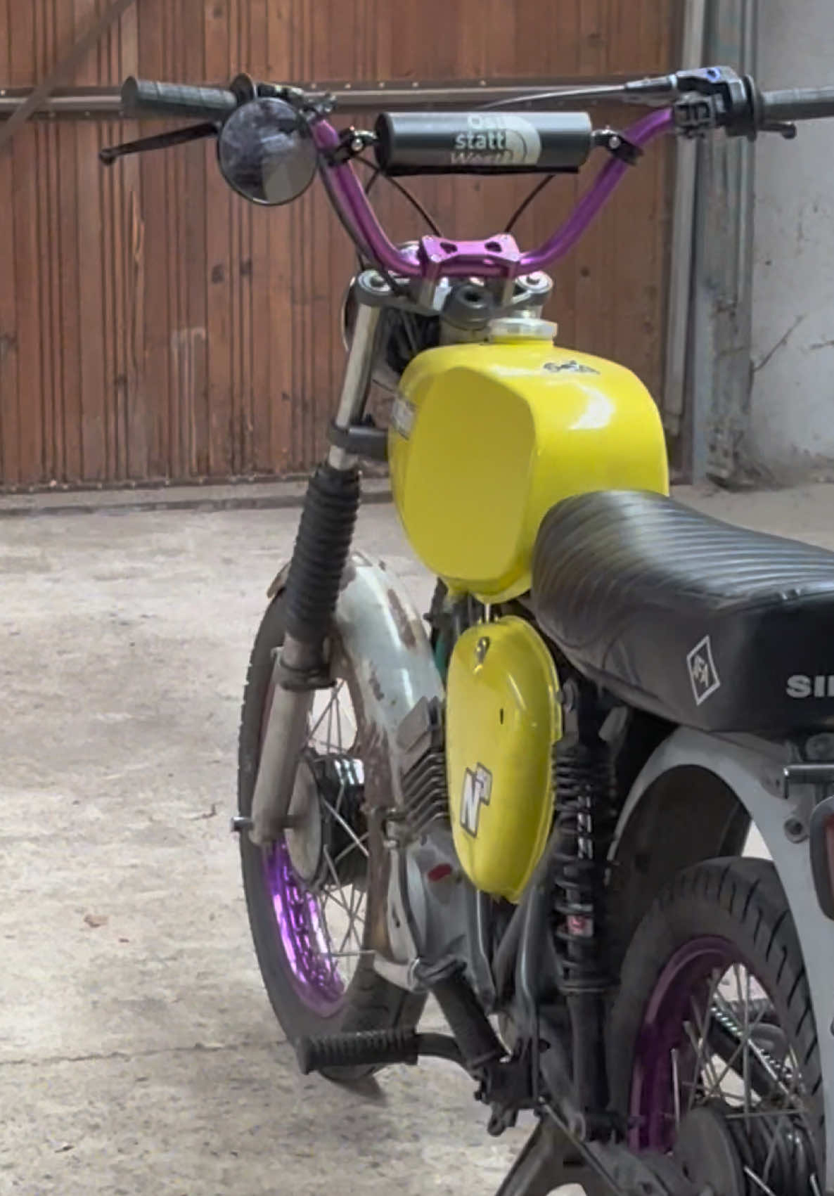 @2stroke.hnl