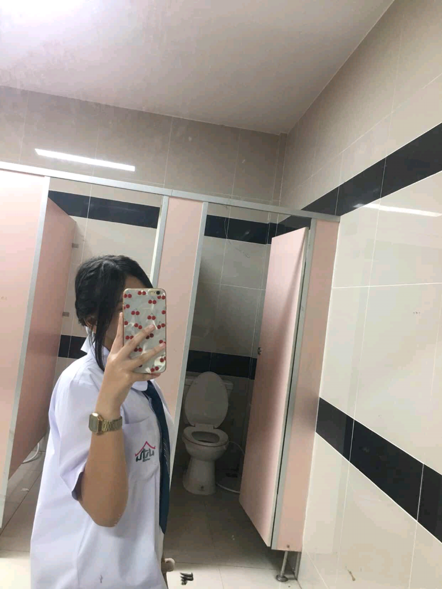 @มอมีนน🫠