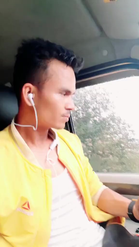 @तिम्रो याद्ले सताएको छ सानु😭?