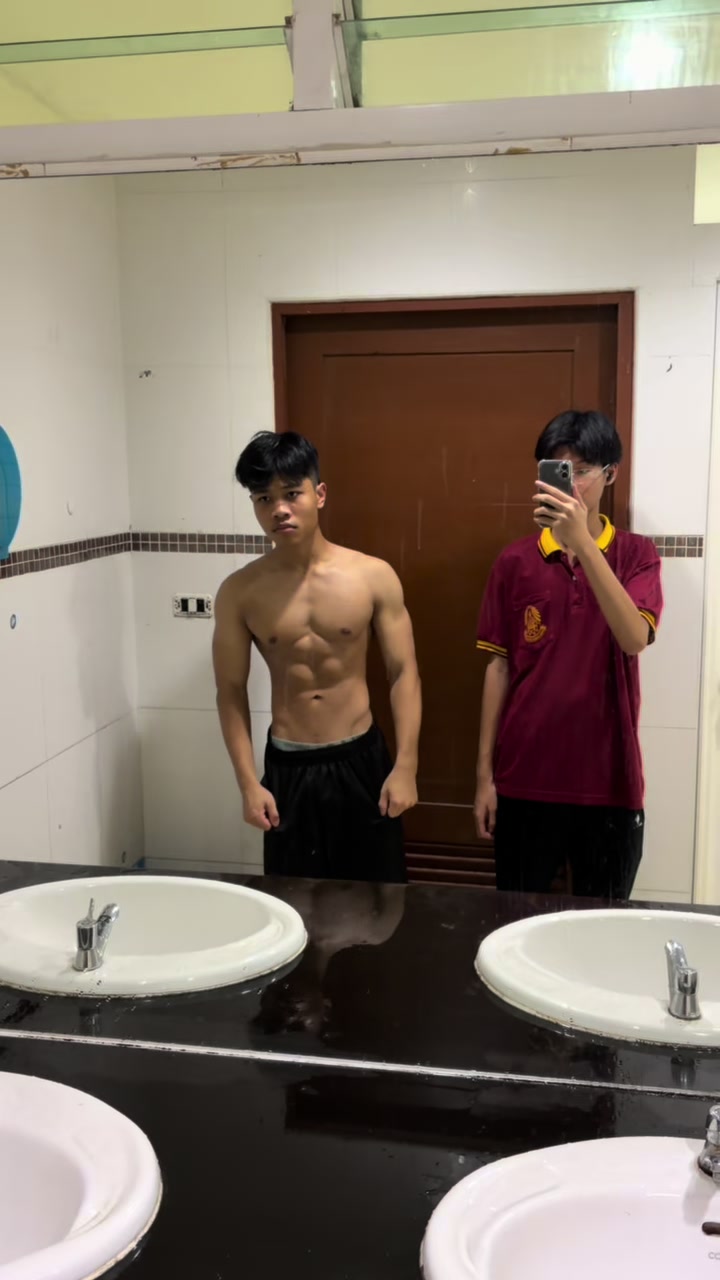 @natthapazz._