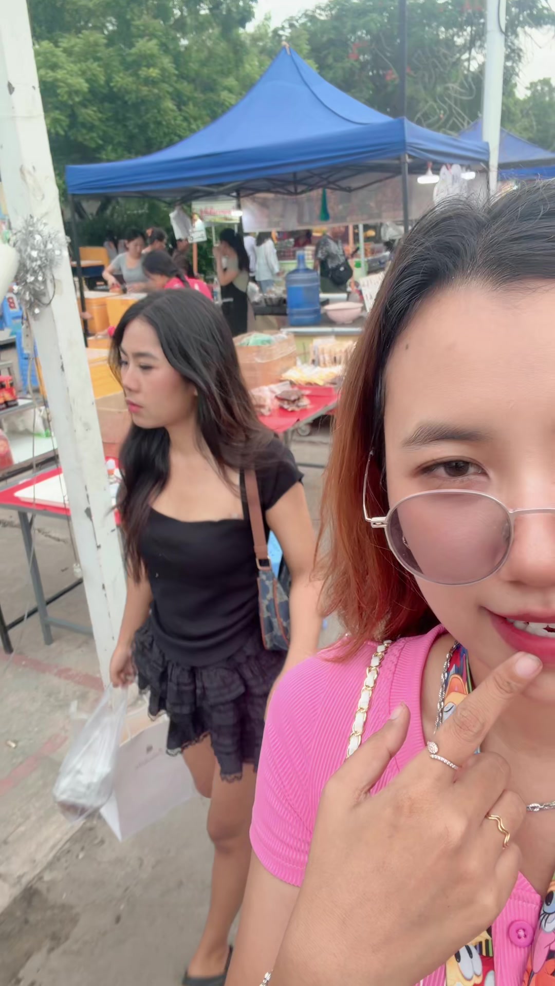 @မှန်ကြောင်😎