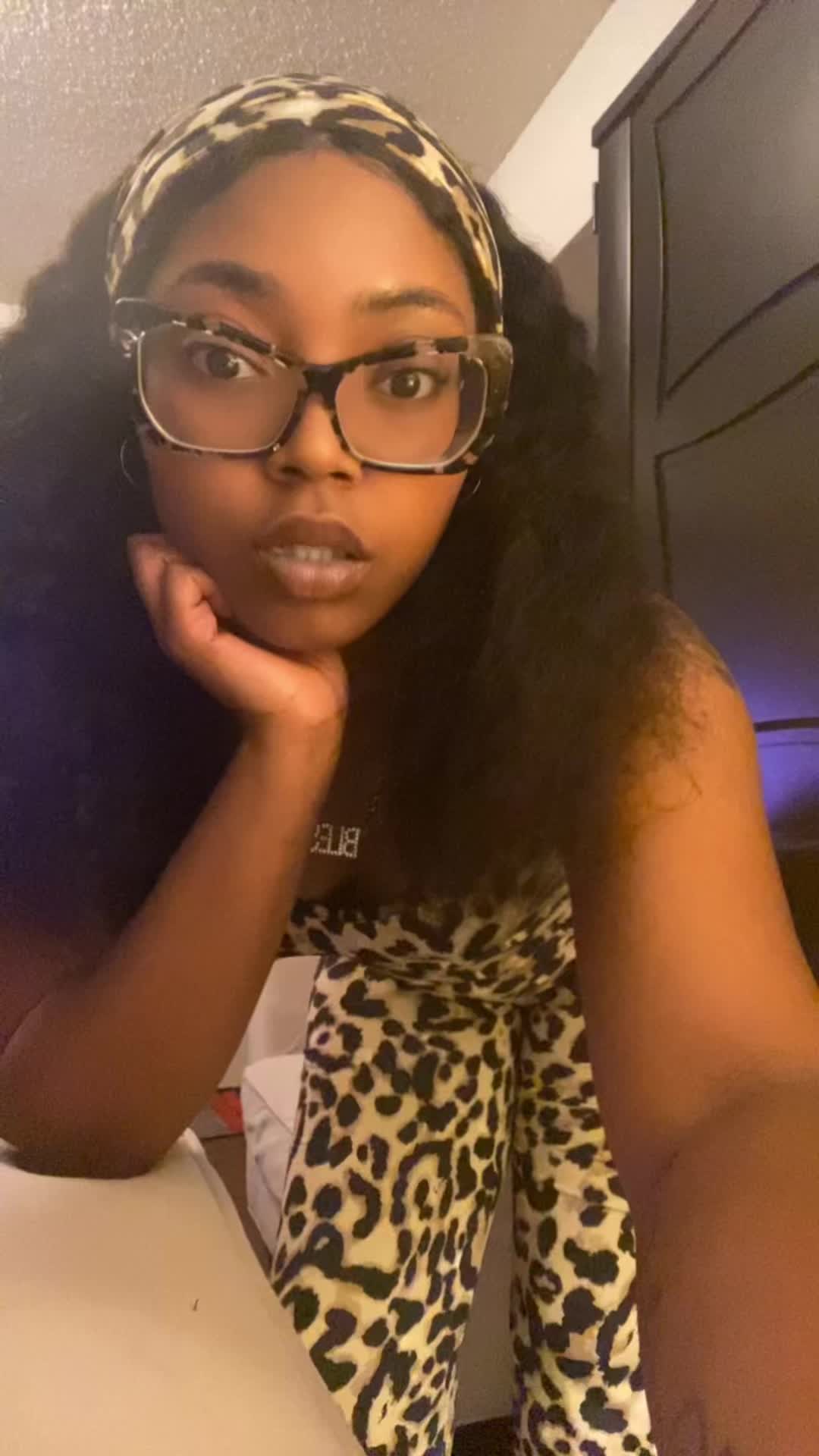 @Ariianaa_Laniisee🥀