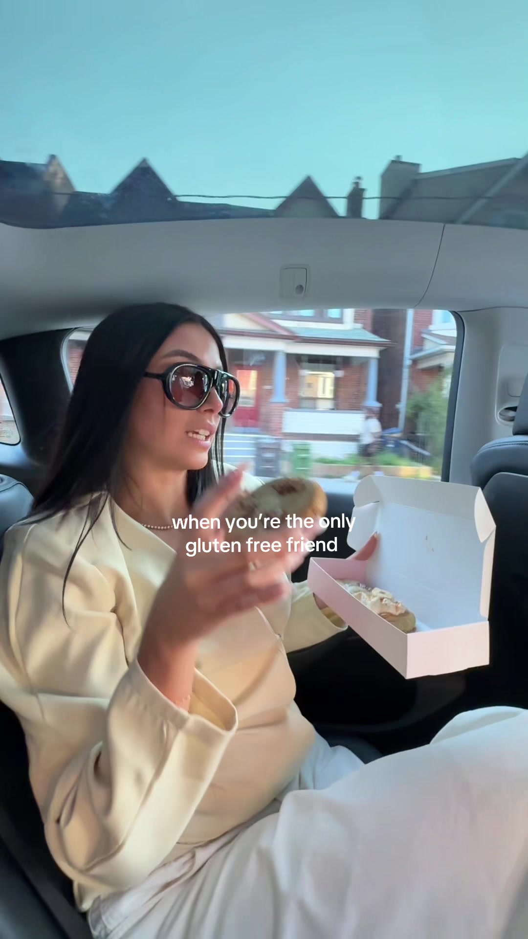 @Elise