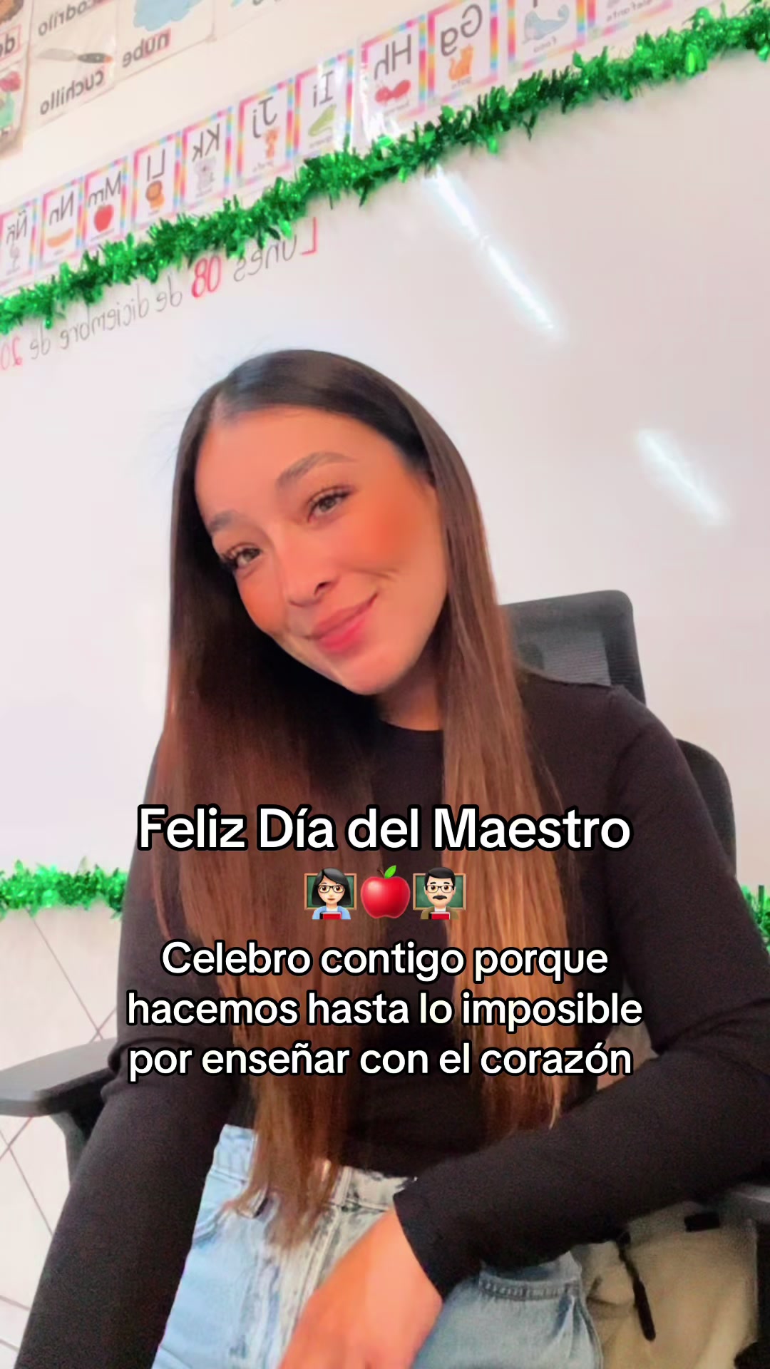@Maestra Azu 👩🏻🏫🍎