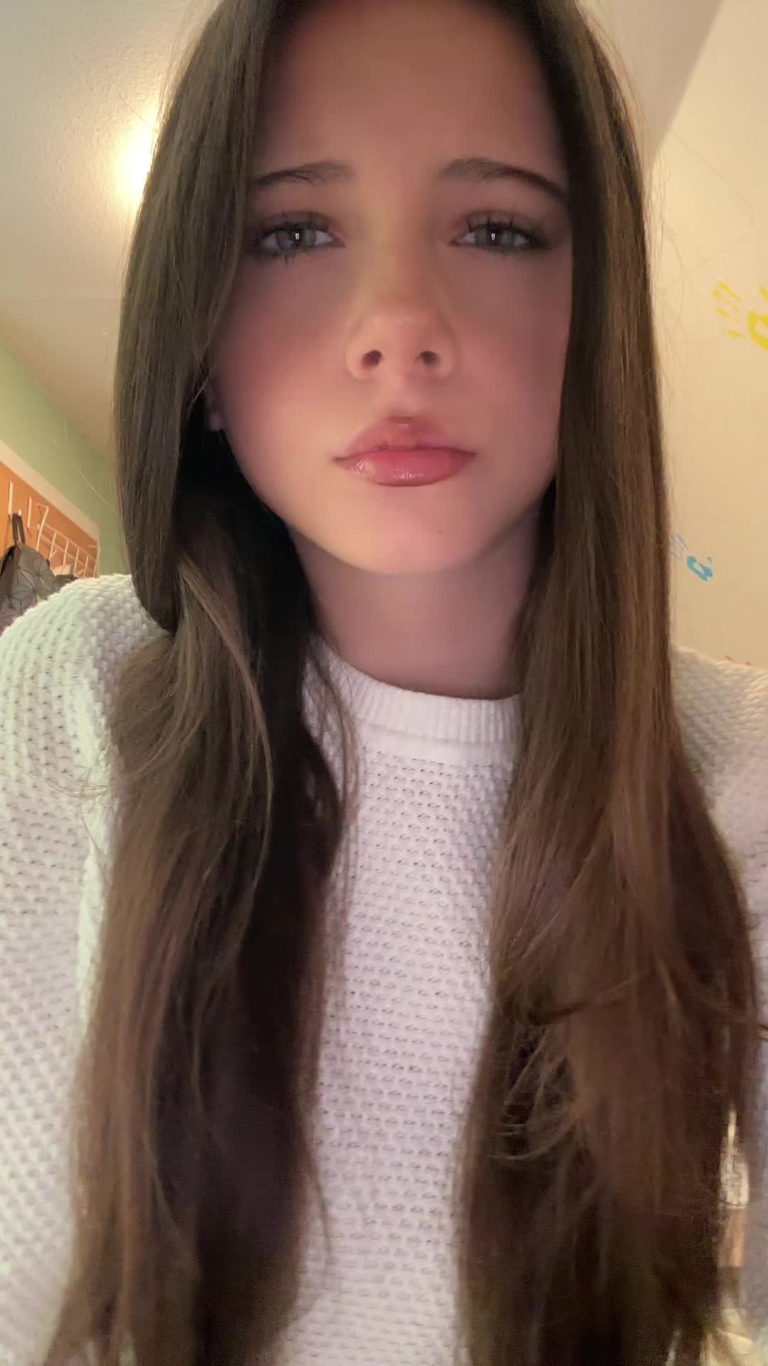 @✿๑~•𝑀𝒾𝒶•~