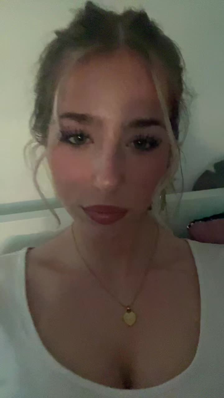 @Helena🦩