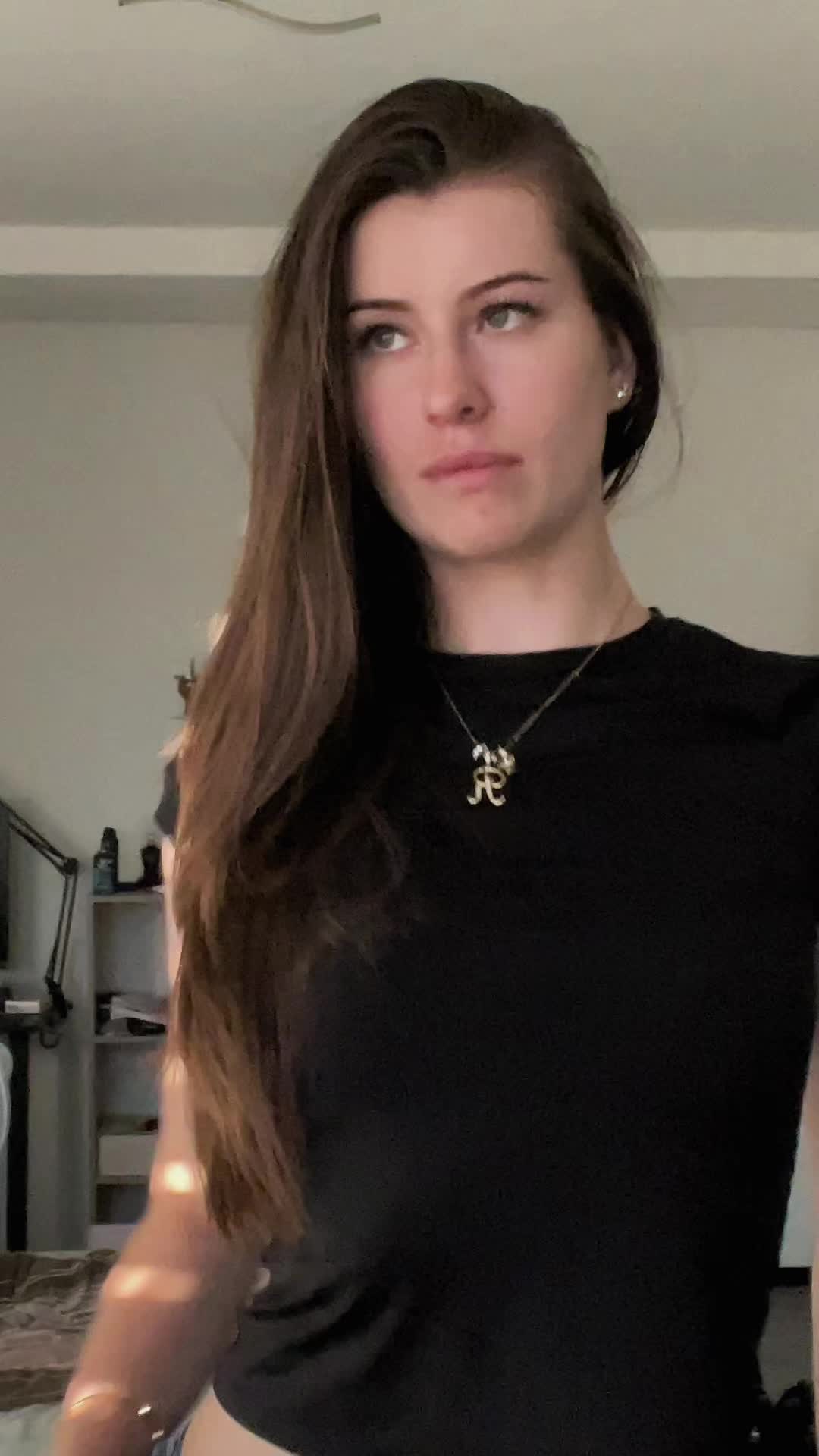 @annaiiiiiiiiiiiii