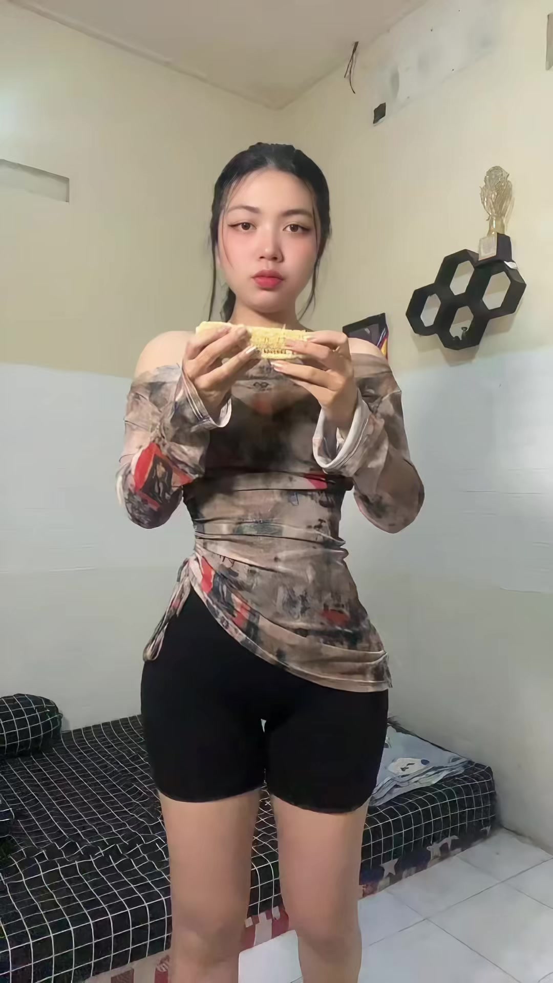 @Eka