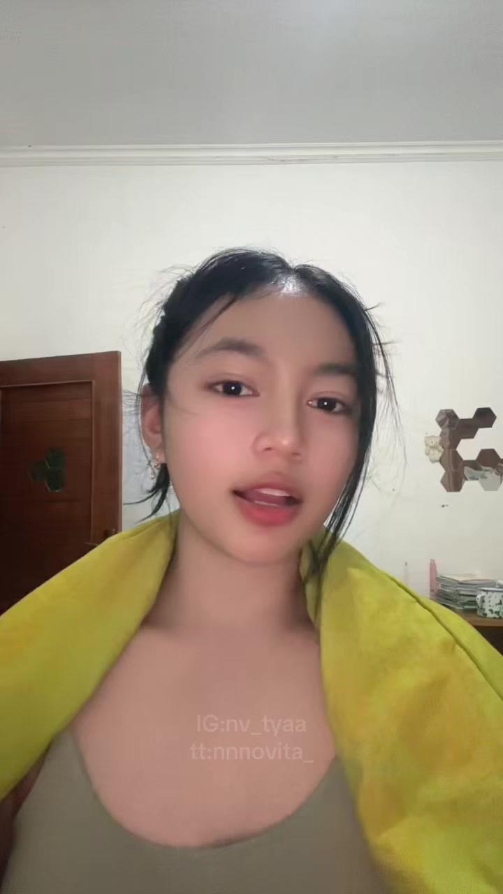 @novitaa_