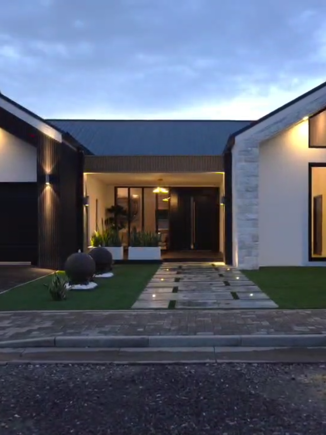 @elevaterealestatenv