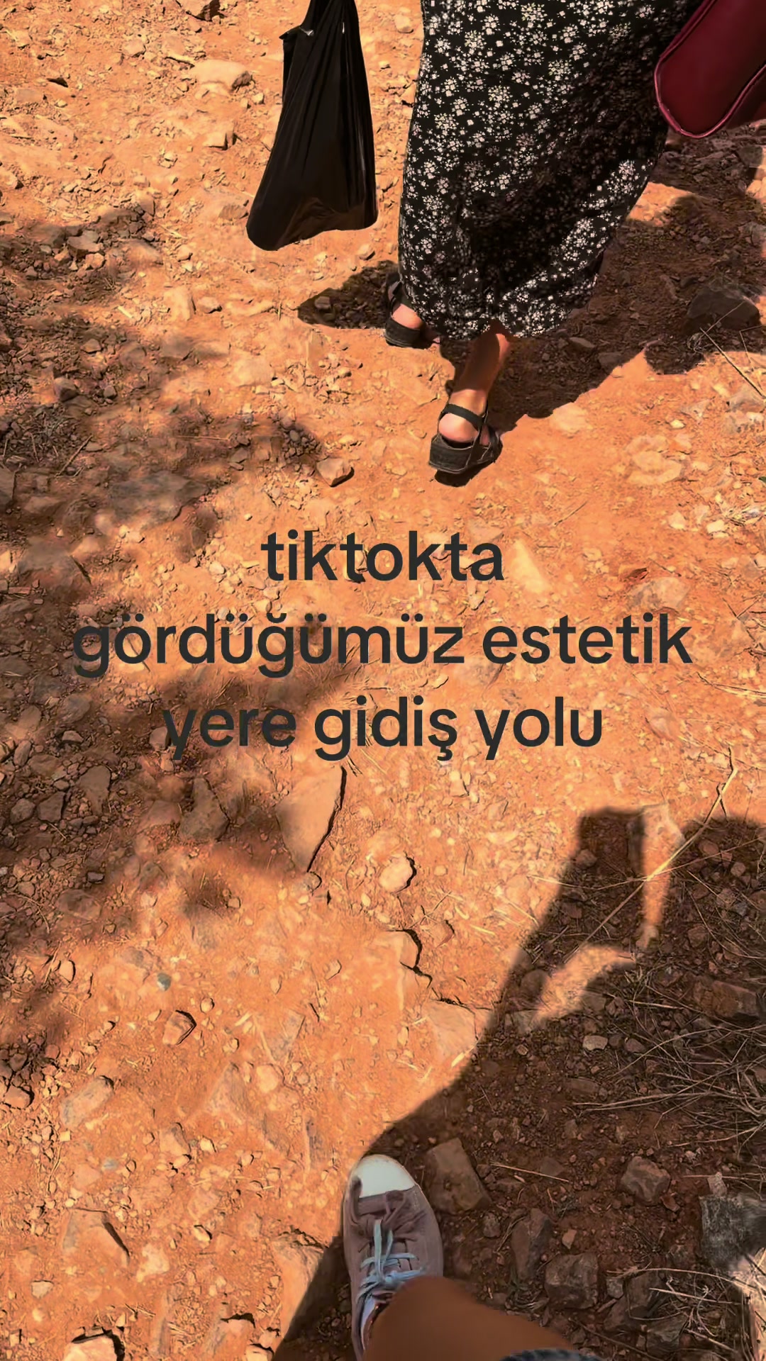 @Melacıkela