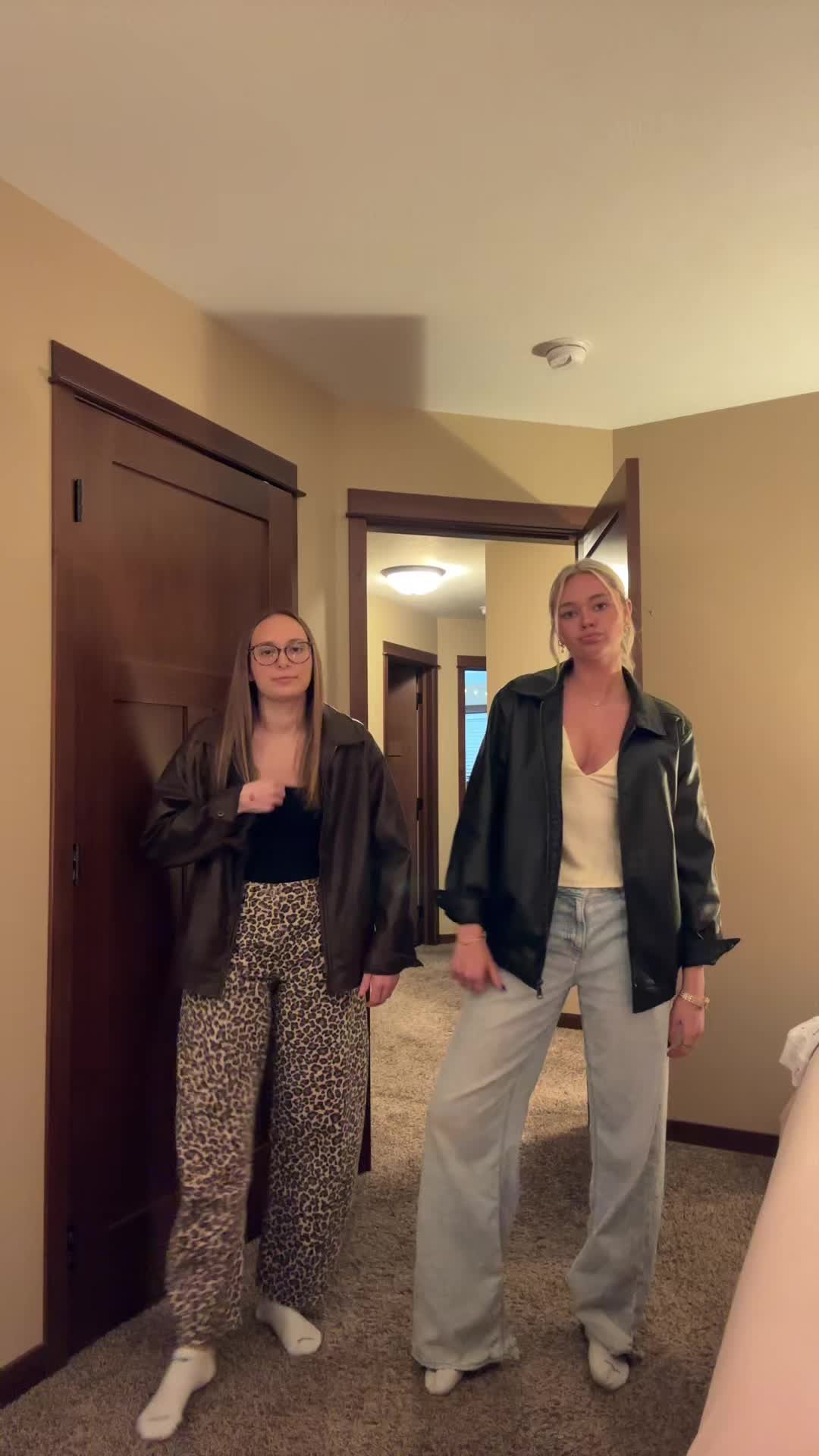 @😋