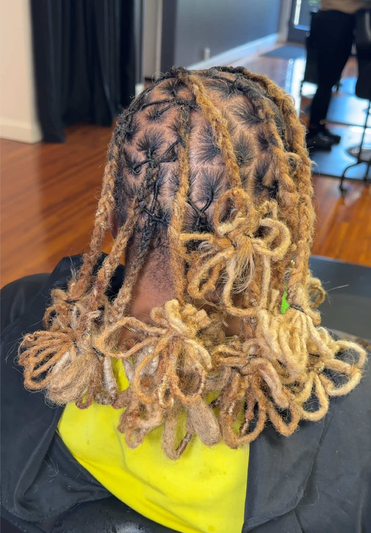 @SashaTheArtProject🎨🧶👩🏽🎨