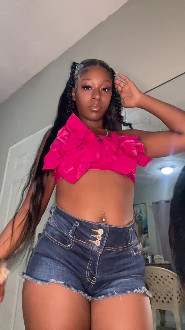 @Nealla__