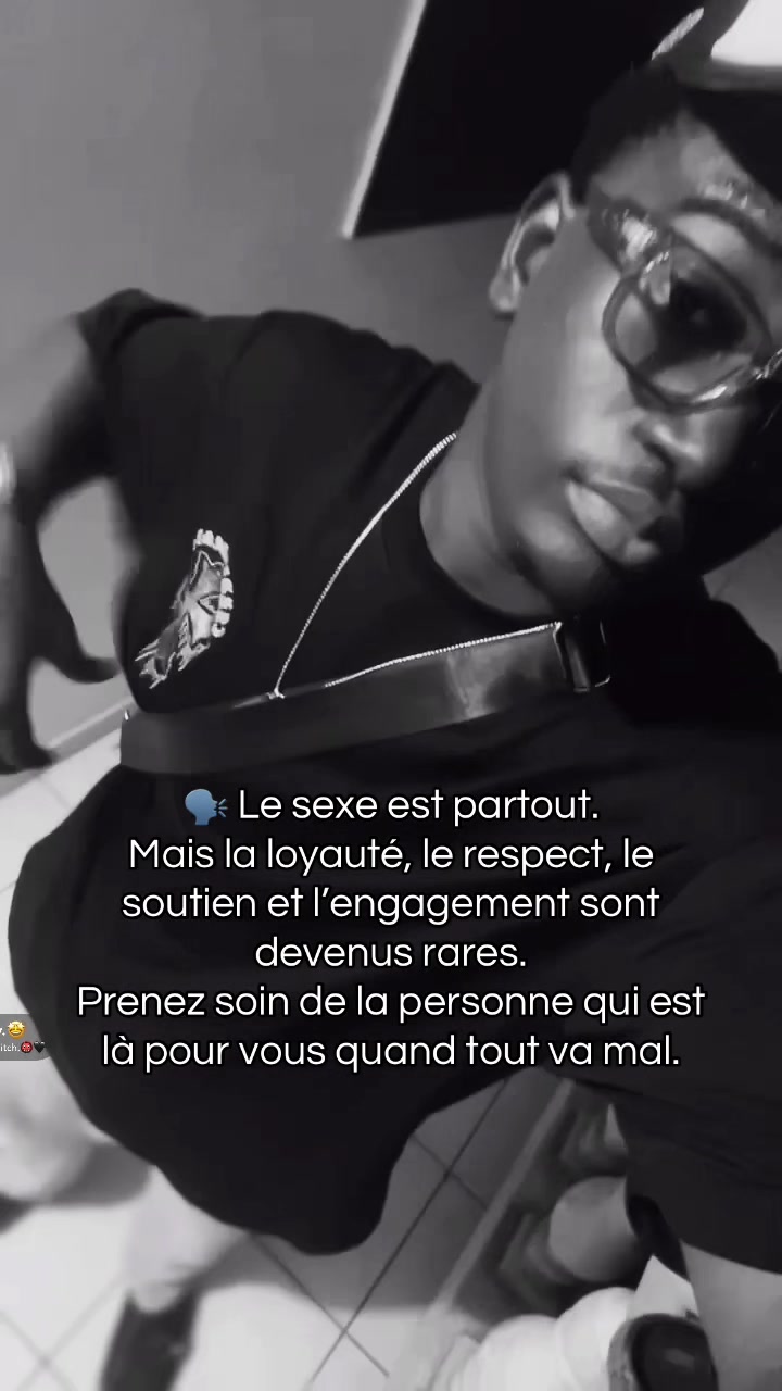 @R&auml;nd&yuml;_l&euml;ch&ouml;c&oslash;l&auml;t_d&uuml;rō&yuml;&auml;ūmē👑🍫