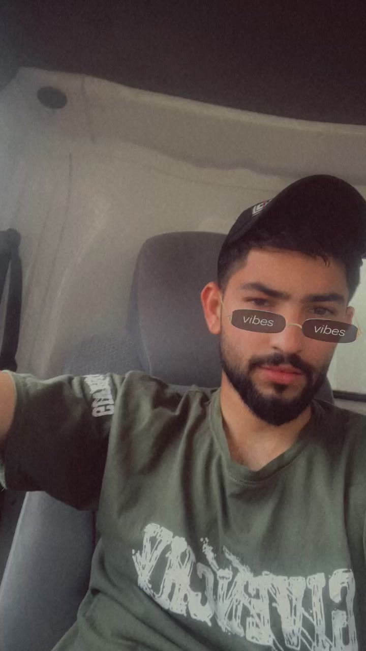 @حسنِین راجہ 🌴