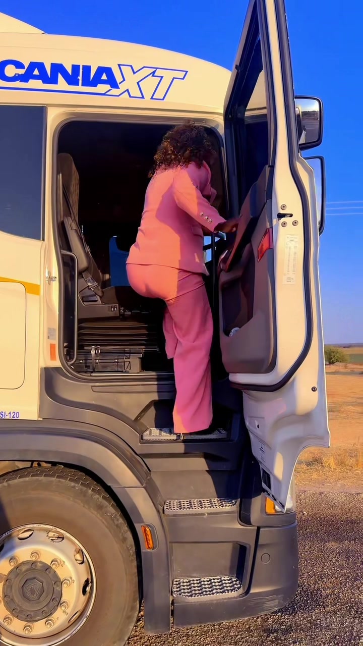 @Monica mnyantuzu