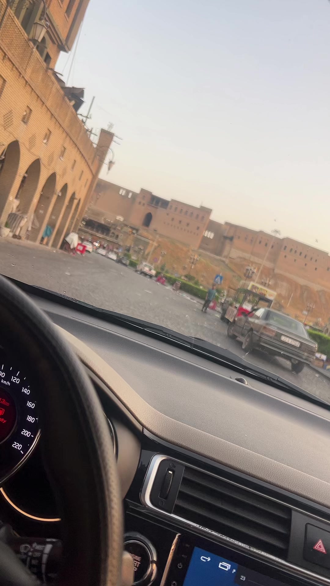@تاجر السعادة