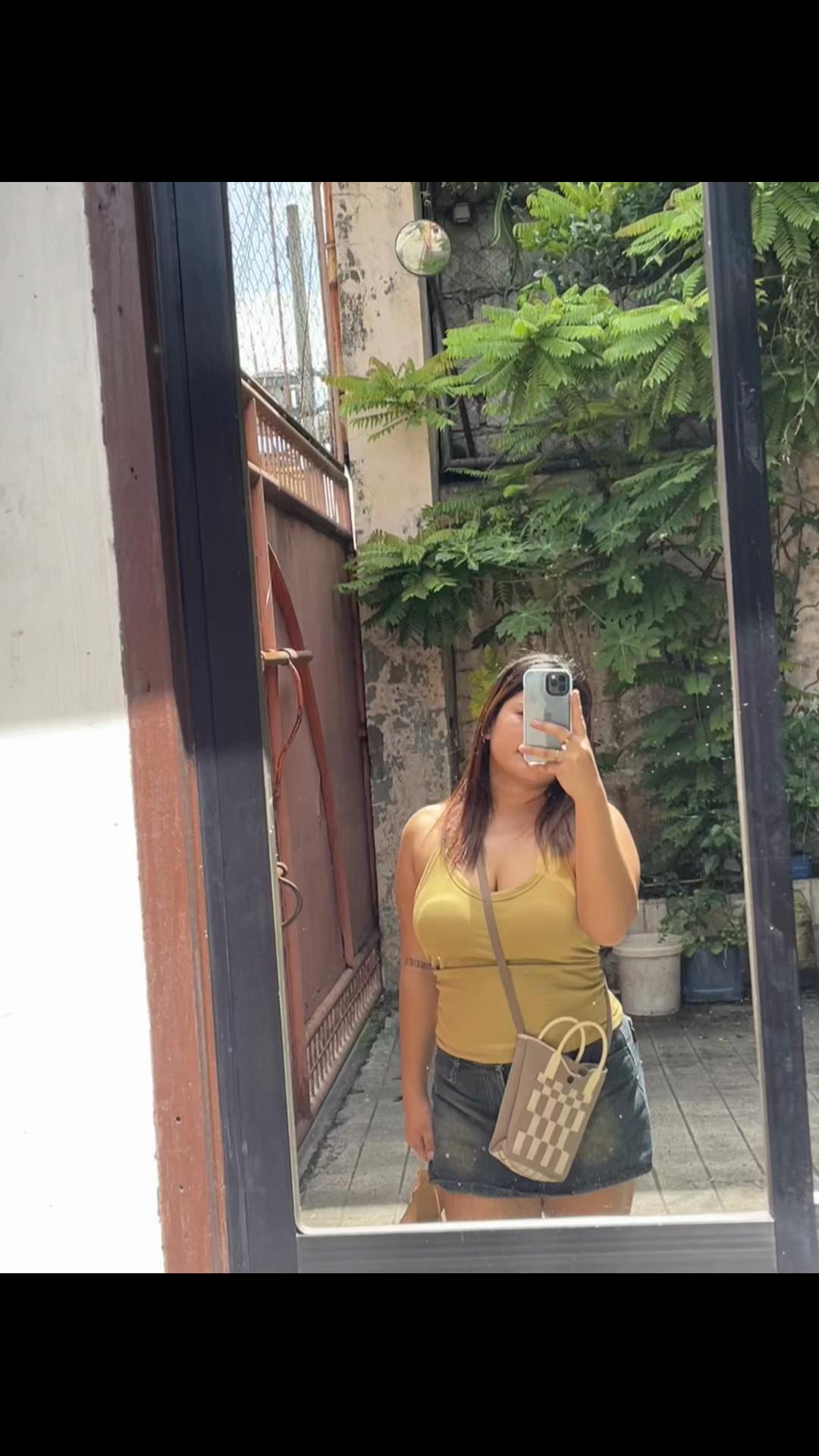 @Ella 🦋