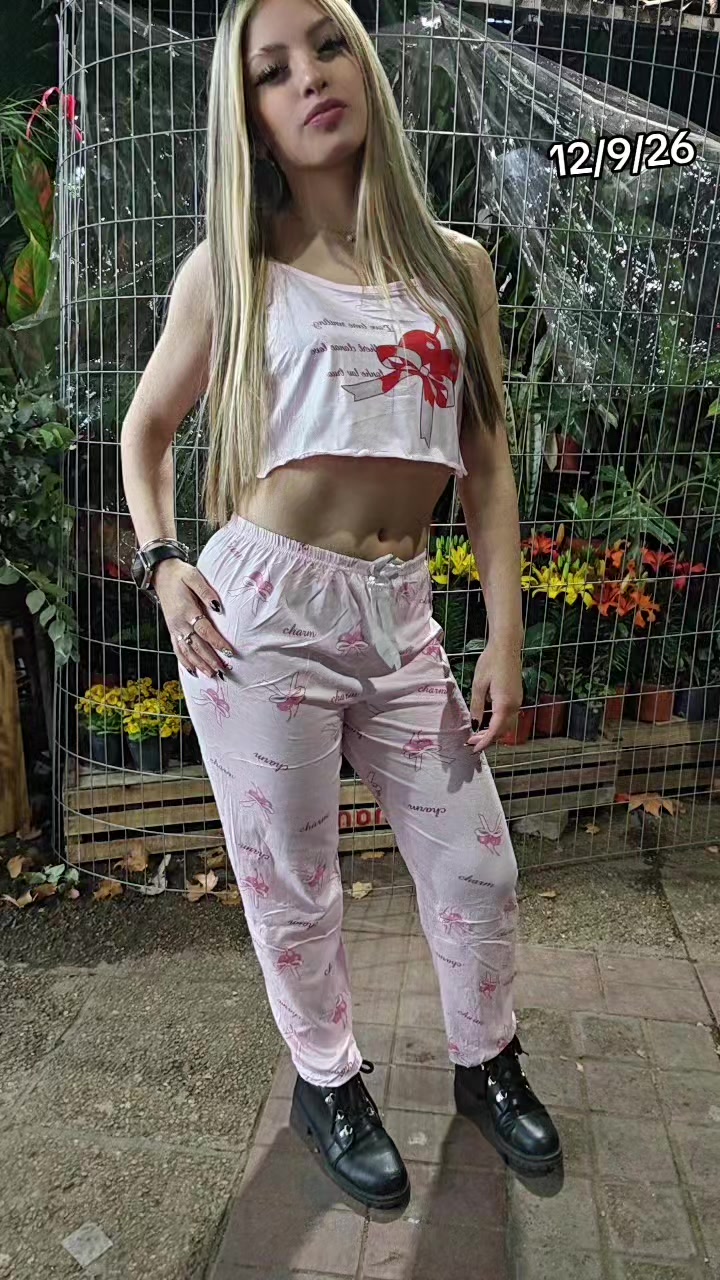 @LA FERIAA DE LA ROPA
