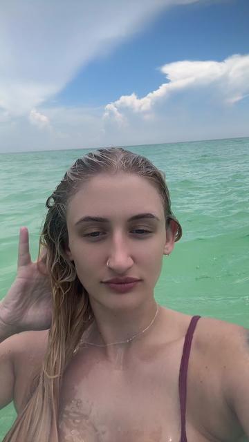 @katbarnae_