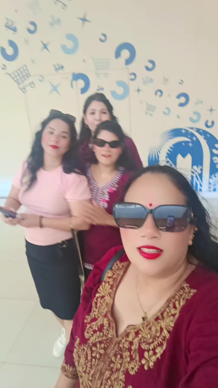 @maya pandey8145🇳🇵🇦🇪🌹