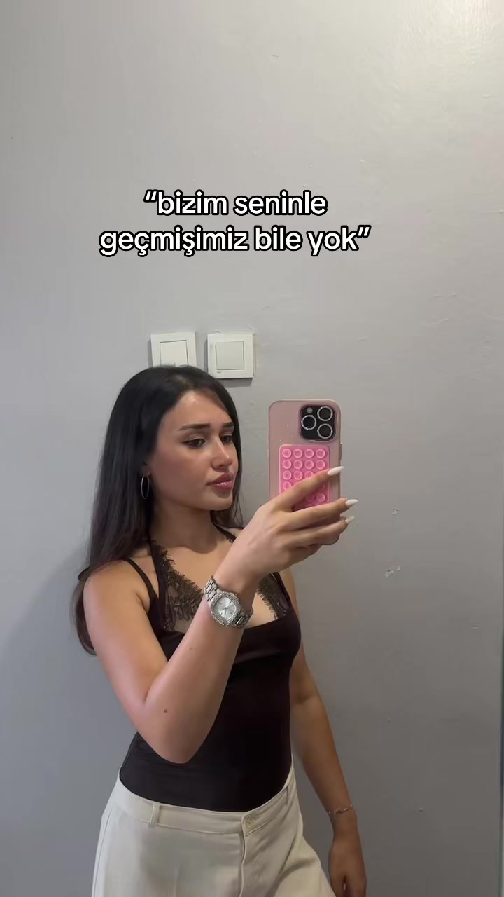 @Elanur