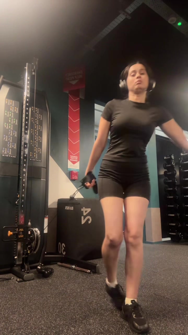 @santoshi0303